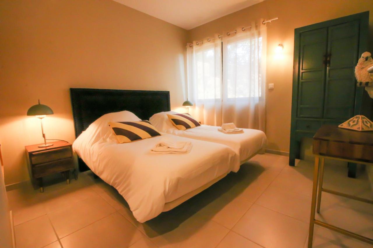Bella, Jacuzzi Partage & Parking Avec Borne De Recharge Voiture Electrique Apartment Sarlat-la-Caneda Exterior photo